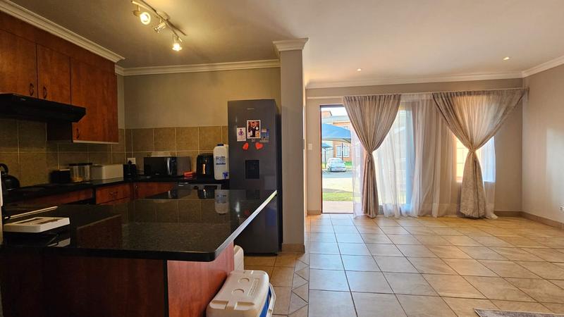 2 Bedroom Property for Sale in Montana Tuine Gauteng