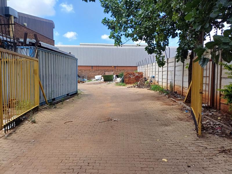 To Let commercial Property for Rent in Hennops Park Industrial Gauteng