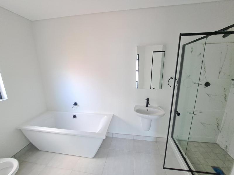 To Let 2 Bedroom Property for Rent in Blyde Riverwalk Estate Gauteng