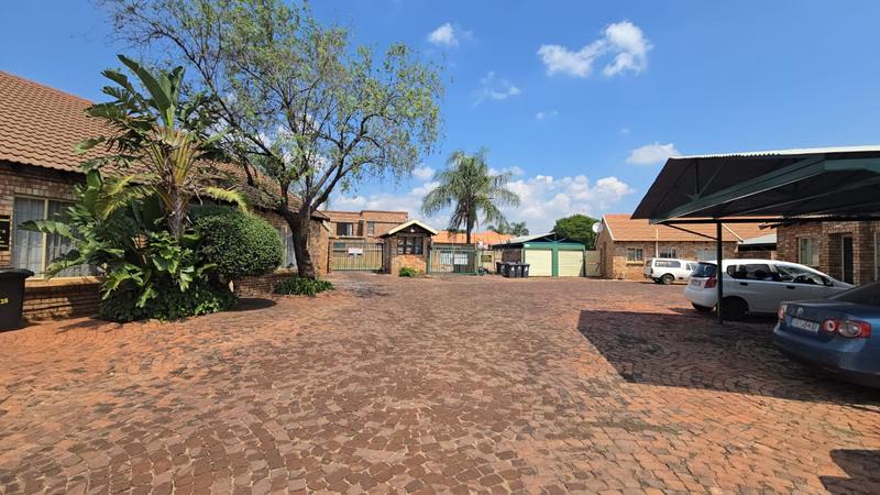 2 Bedroom Property for Sale in Annlin Gauteng