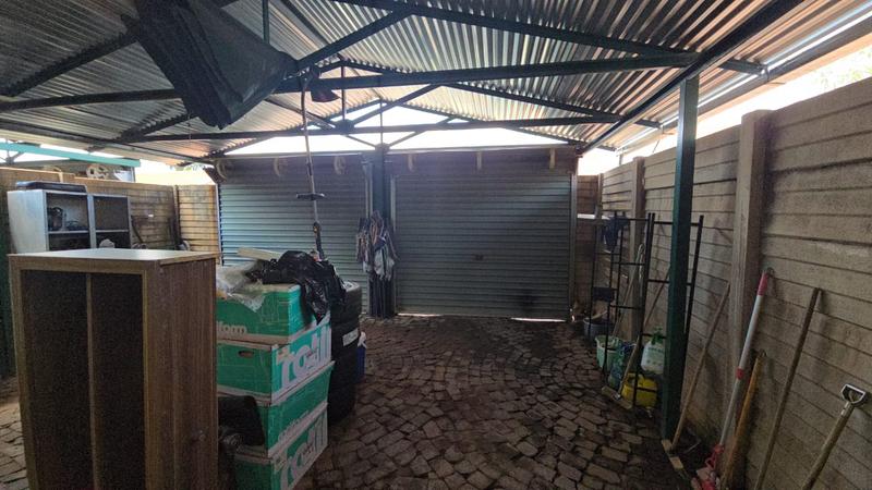 2 Bedroom Property for Sale in Annlin Gauteng