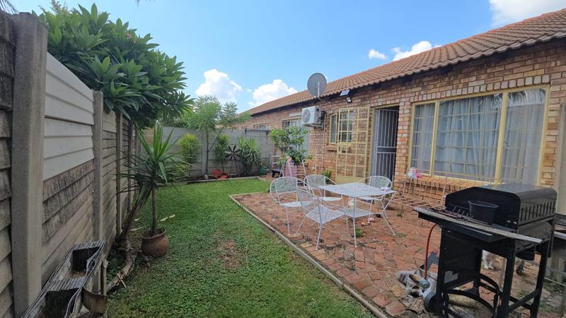 2 Bedroom Property for Sale in Annlin Gauteng