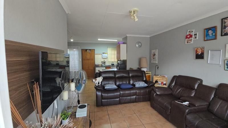 2 Bedroom Property for Sale in Annlin Gauteng