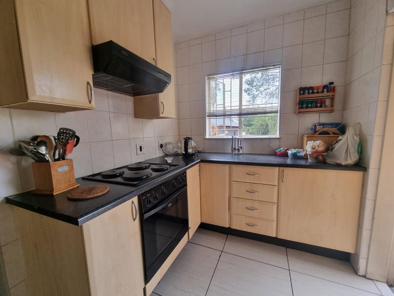 3 Bedroom Property for Sale in Brackendowns Gauteng