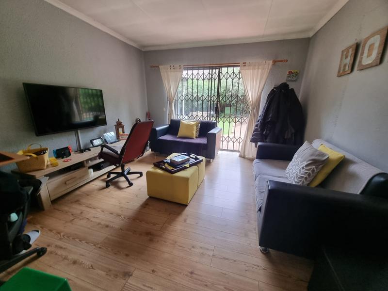 3 Bedroom Property for Sale in Brackendowns Gauteng