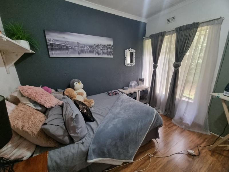 3 Bedroom Property for Sale in Brackendowns Gauteng
