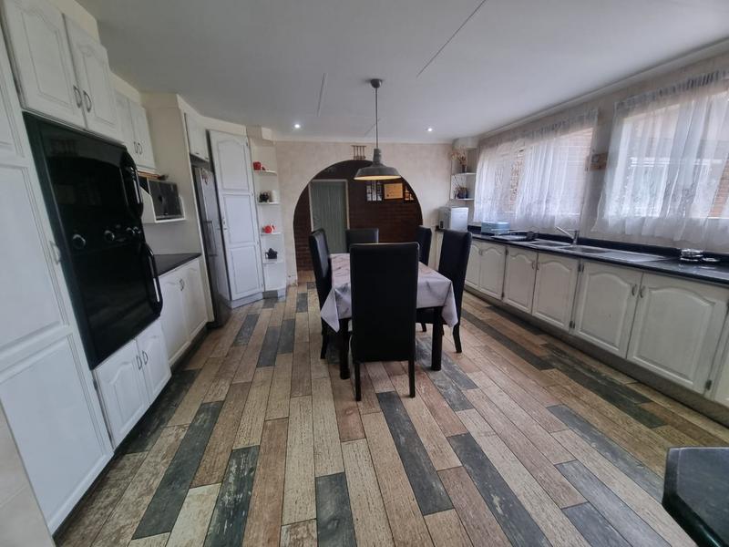 4 Bedroom Property for Sale in Brackenhurst Gauteng