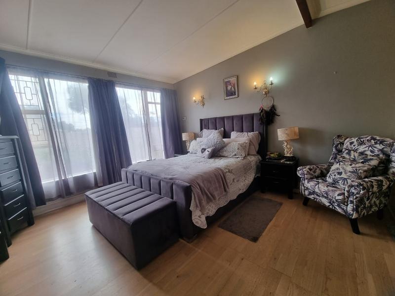 4 Bedroom Property for Sale in Brackenhurst Gauteng