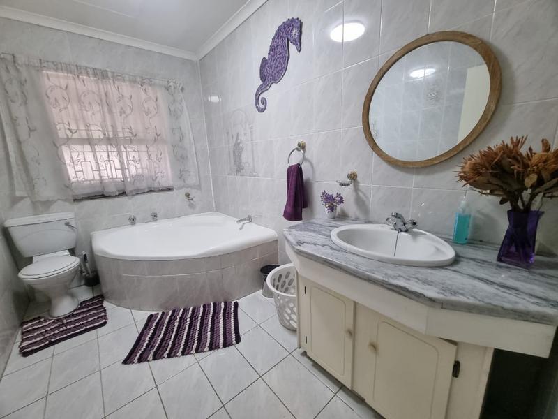 4 Bedroom Property for Sale in Brackenhurst Gauteng