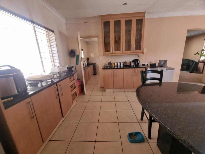 3 Bedroom Property for Sale in Verwoerdpark Gauteng