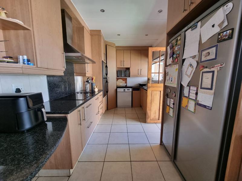 3 Bedroom Property for Sale in Verwoerdpark Gauteng