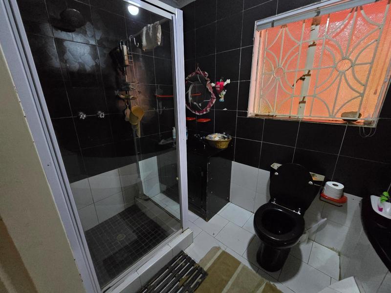 4 Bedroom Property for Sale in Lenasia South Gauteng