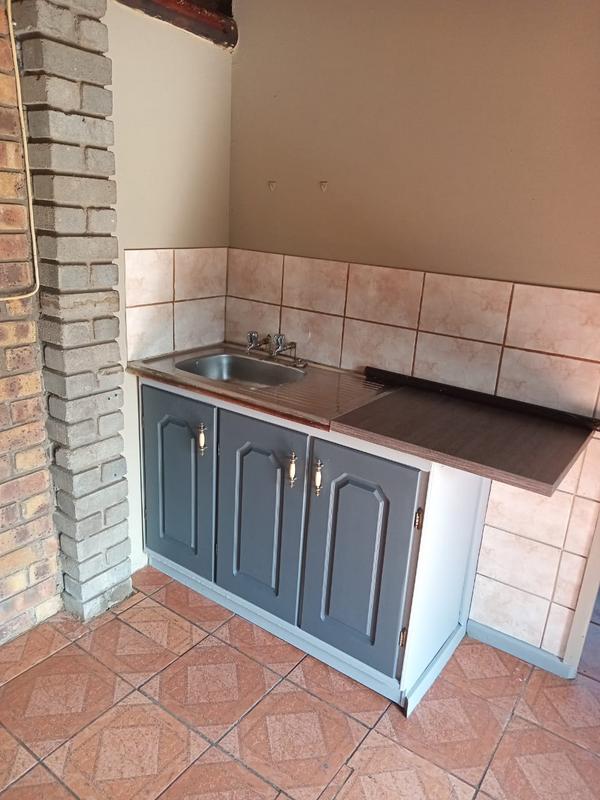 1 Bedroom Property for Sale in Strubenvale Gauteng
