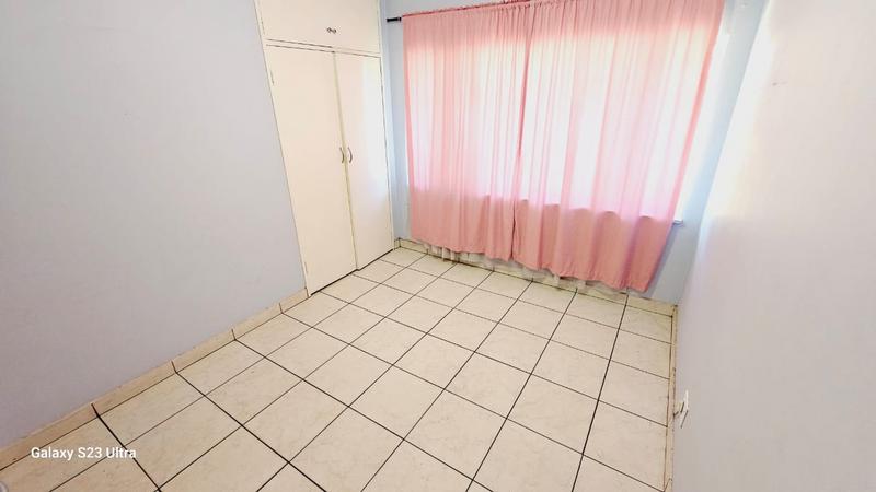 To Let 4 Bedroom Property for Rent in Albemarle Gauteng