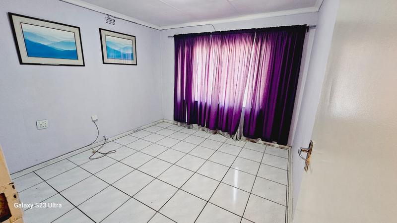 To Let 4 Bedroom Property for Rent in Albemarle Gauteng