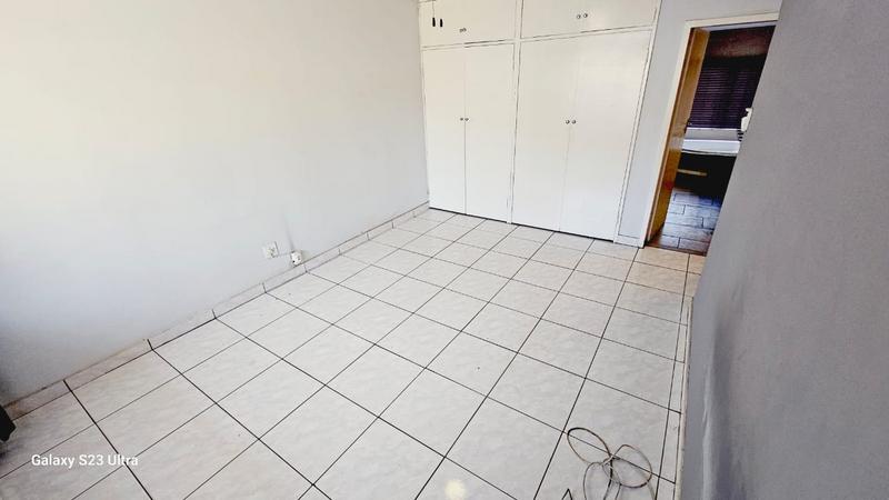To Let 4 Bedroom Property for Rent in Albemarle Gauteng