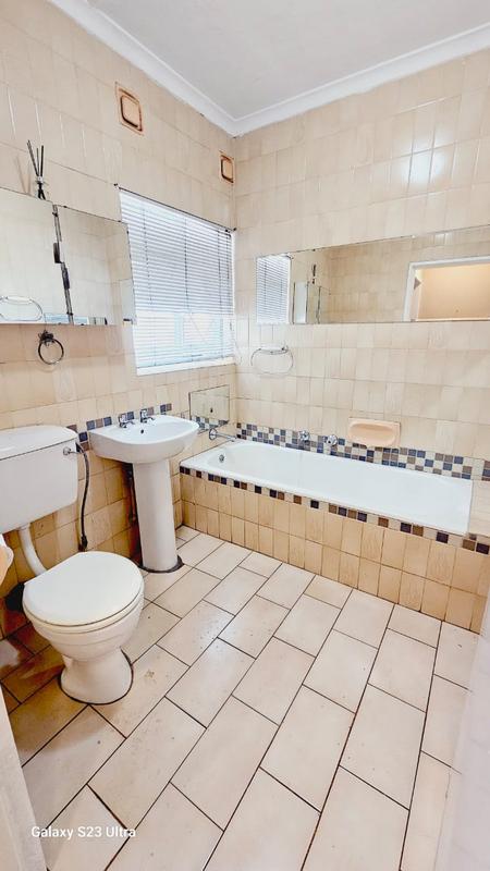 To Let 4 Bedroom Property for Rent in Albemarle Gauteng