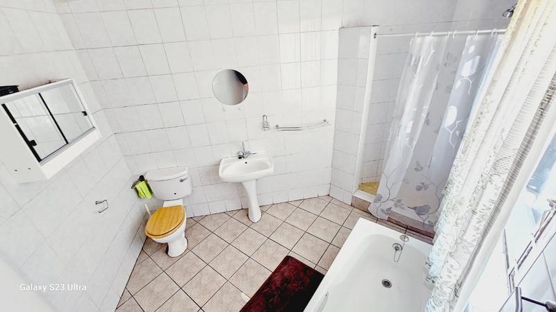 To Let 4 Bedroom Property for Rent in Albemarle Gauteng