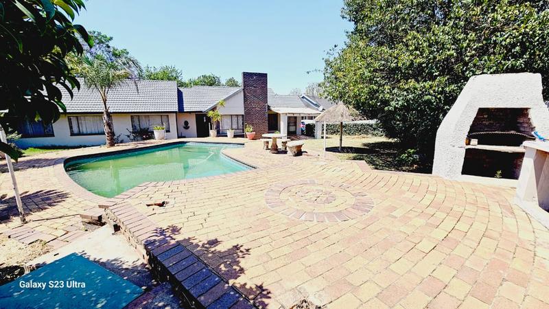 To Let 4 Bedroom Property for Rent in Albemarle Gauteng