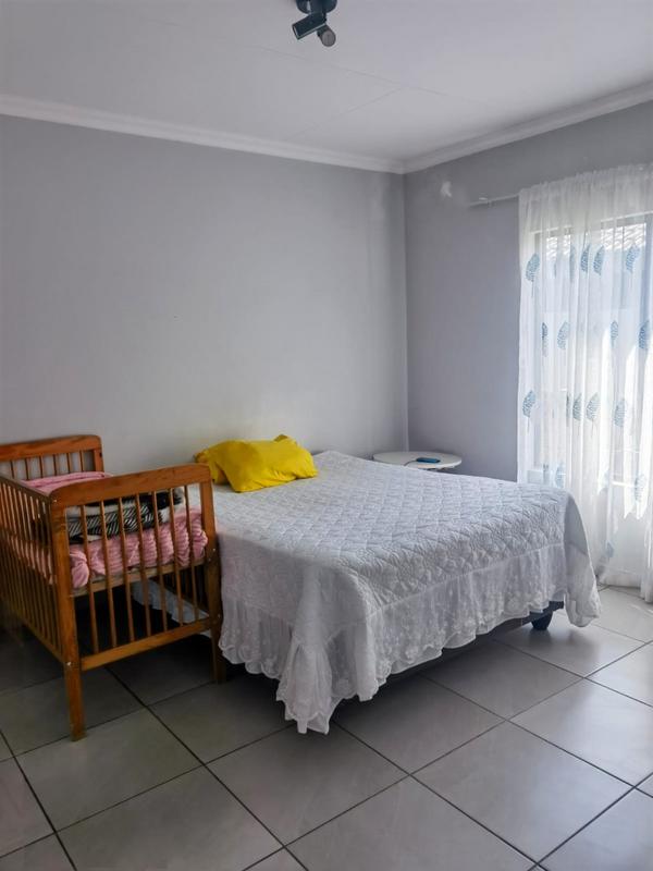 3 Bedroom Property for Sale in Fleurhof Gauteng