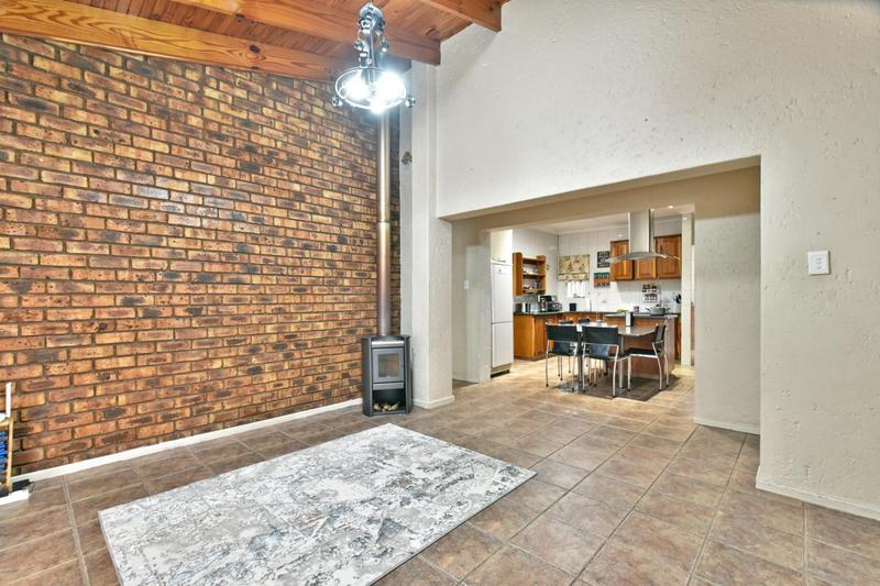 4 Bedroom Property for Sale in Bassonia Gauteng