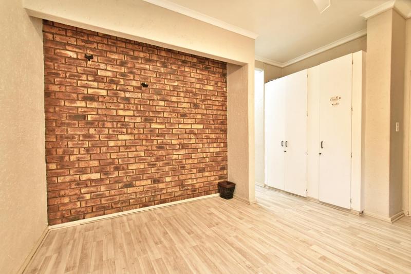 4 Bedroom Property for Sale in Bassonia Gauteng