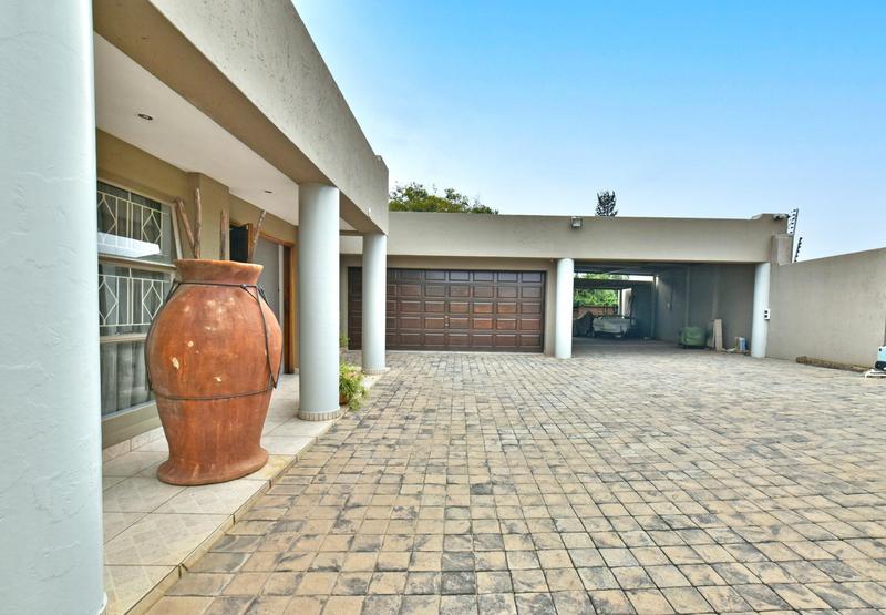 4 Bedroom Property for Sale in Bassonia Gauteng