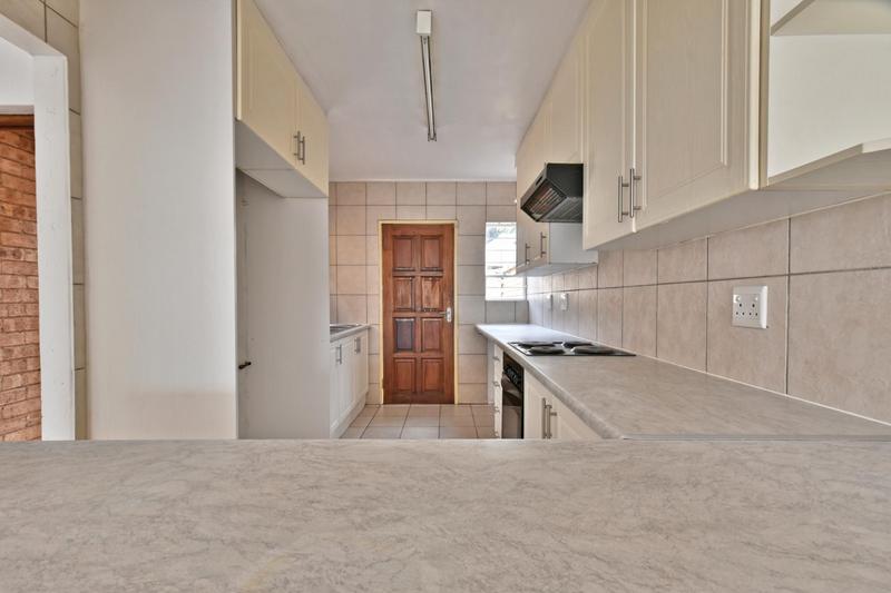 3 Bedroom Property for Sale in Glenvista Gauteng