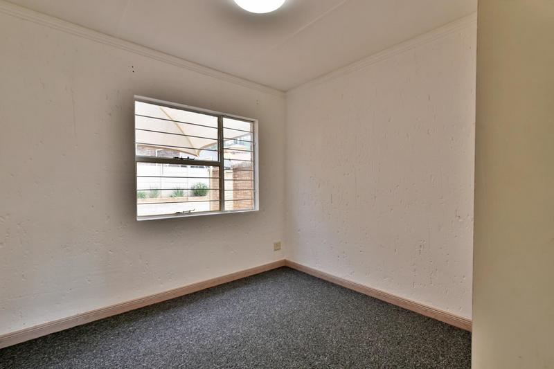 3 Bedroom Property for Sale in Glenvista Gauteng