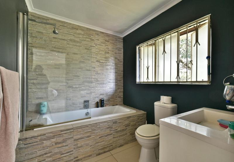 5 Bedroom Property for Sale in Randpark Ridge Gauteng