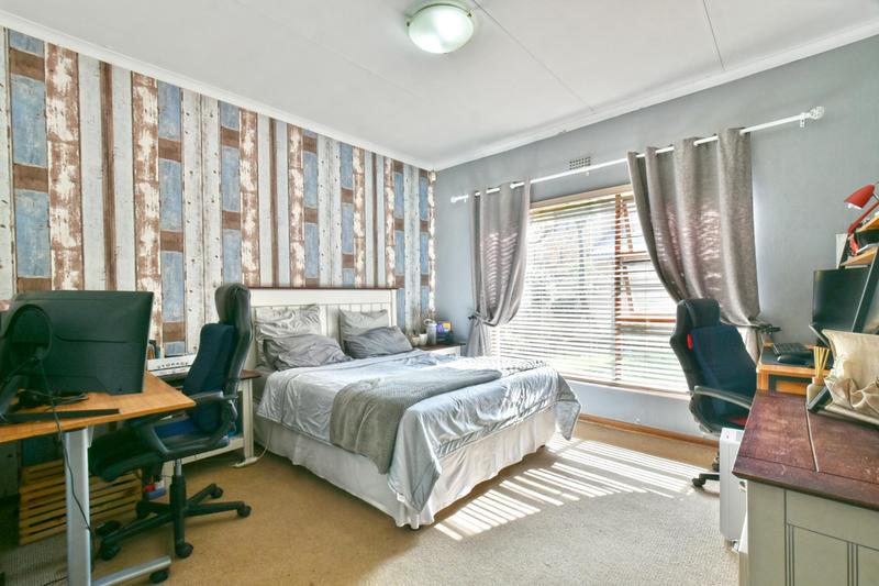 3 Bedroom Property for Sale in Radiokop Gauteng