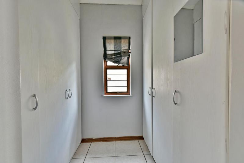 3 Bedroom Property for Sale in Radiokop Gauteng