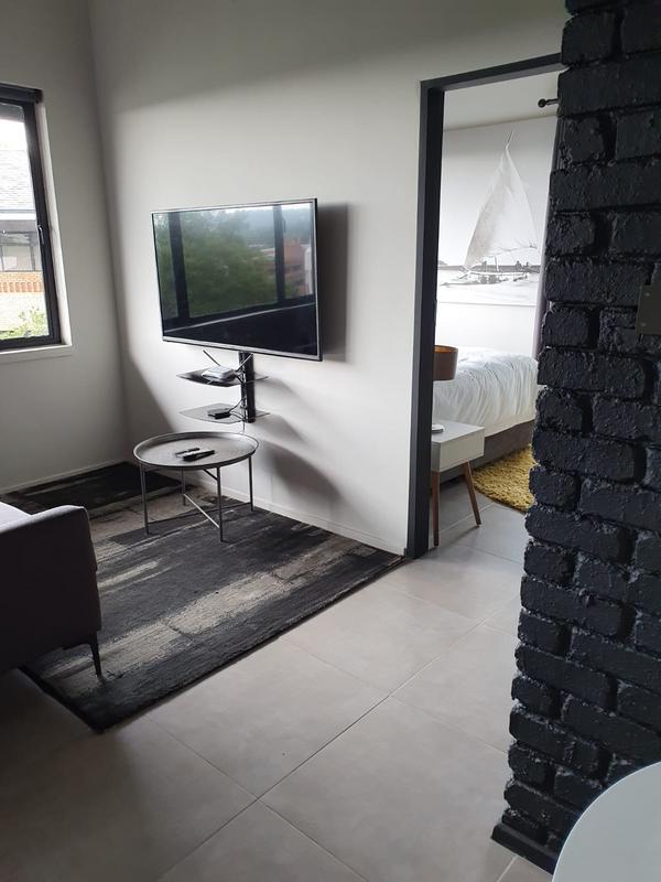To Let 1 Bedroom Property for Rent in Sandton Central Gauteng