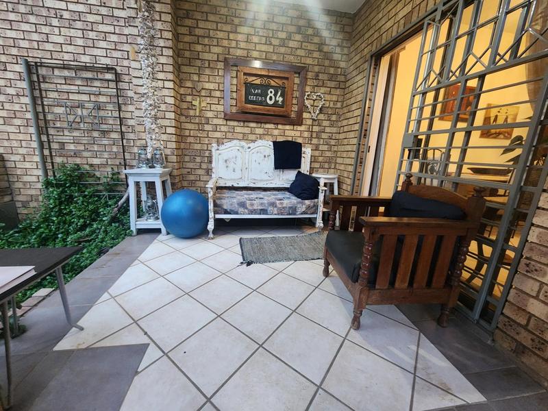 2 Bedroom Property for Sale in Moreleta Park Gauteng