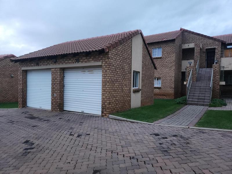 2 Bedroom Property for Sale in Moreleta Park Gauteng