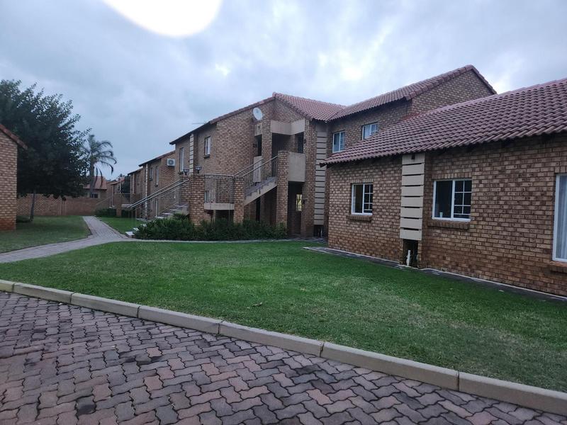 2 Bedroom Property for Sale in Moreleta Park Gauteng