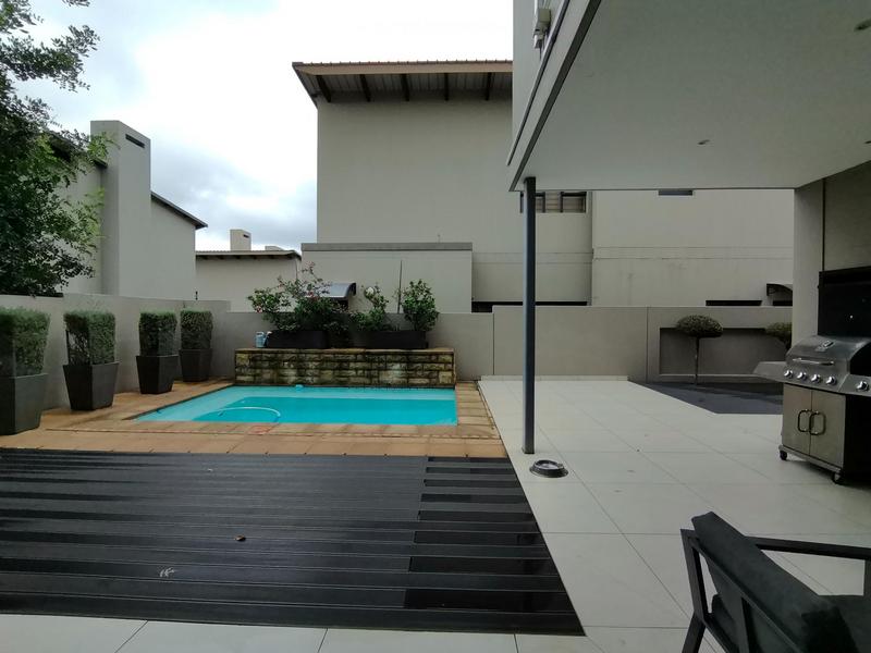 To Let 4 Bedroom Property for Rent in Bedfordview Gauteng