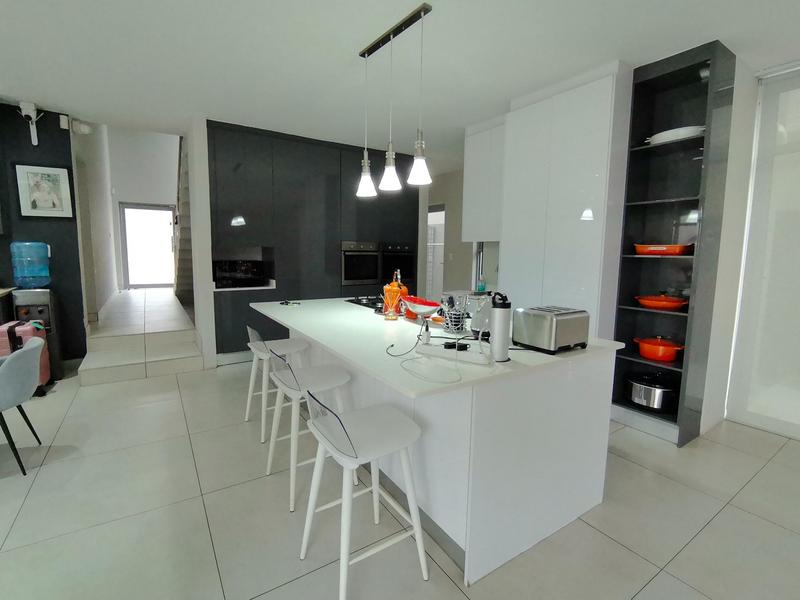 To Let 4 Bedroom Property for Rent in Bedfordview Gauteng