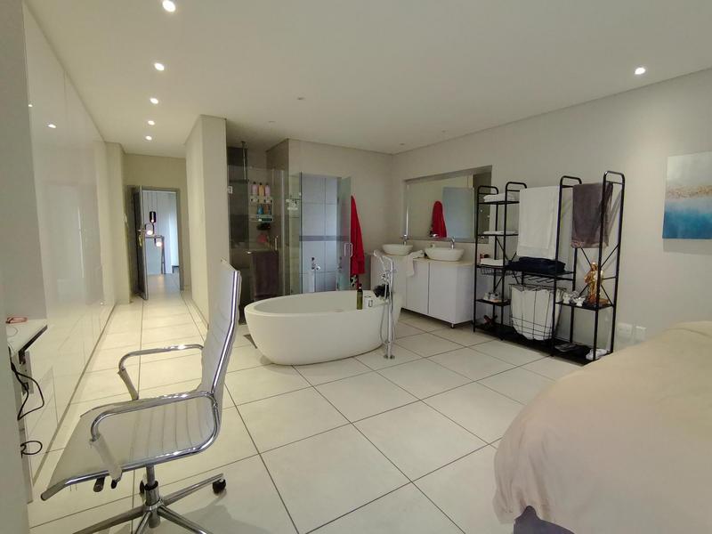 To Let 4 Bedroom Property for Rent in Bedfordview Gauteng