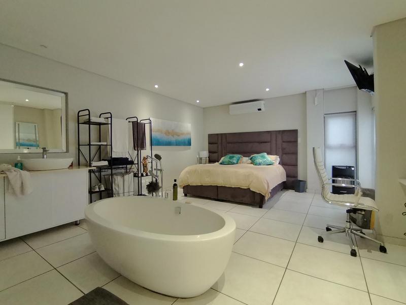 To Let 4 Bedroom Property for Rent in Bedfordview Gauteng