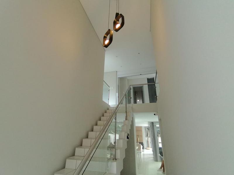 To Let 4 Bedroom Property for Rent in Bedfordview Gauteng