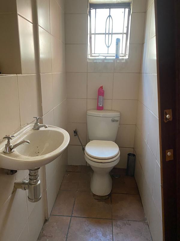 To Let 1 Bedroom Property for Rent in Primrose Gauteng
