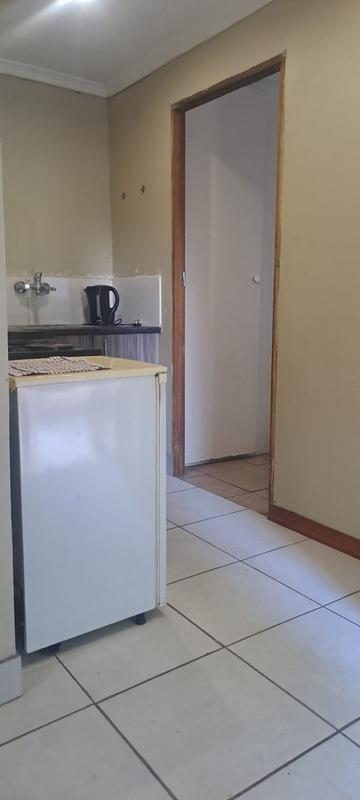 To Let 1 Bedroom Property for Rent in Birchleigh Gauteng