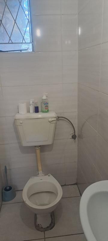 To Let 1 Bedroom Property for Rent in Birchleigh Gauteng