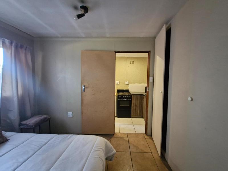 To Let 1 Bedroom Property for Rent in Birchleigh Gauteng