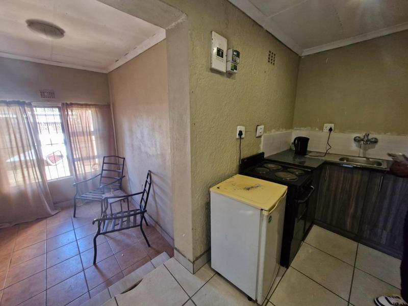 To Let 1 Bedroom Property for Rent in Birchleigh Gauteng