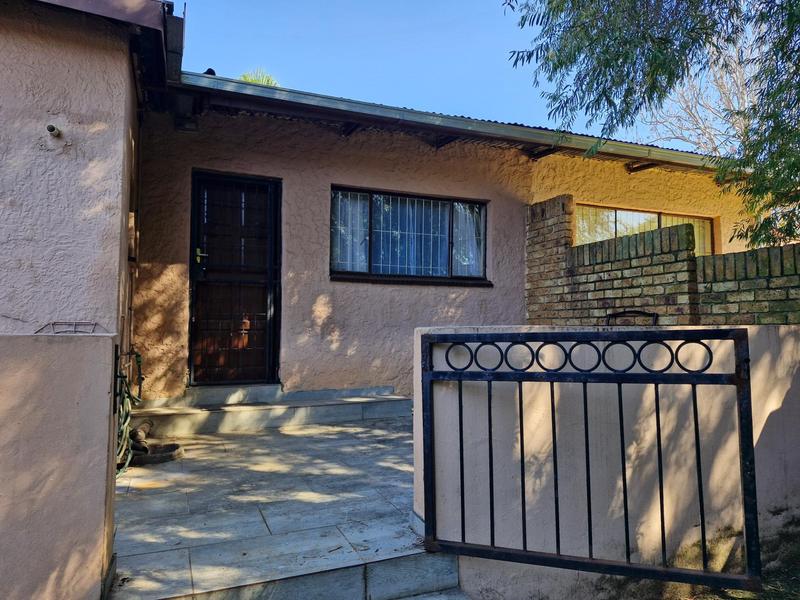 To Let 1 Bedroom Property for Rent in Birchleigh Gauteng