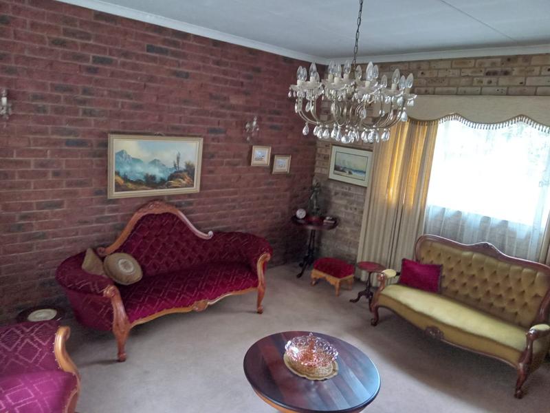 5 Bedroom Property for Sale in Hennopspark Gauteng