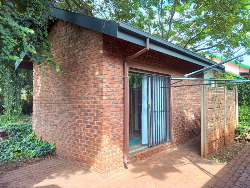 5 Bedroom Property for Sale in Hennopspark Gauteng