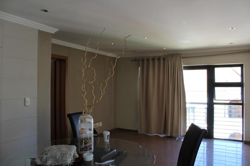 To Let 2 Bedroom Property for Rent in Bedford Gardens Gauteng